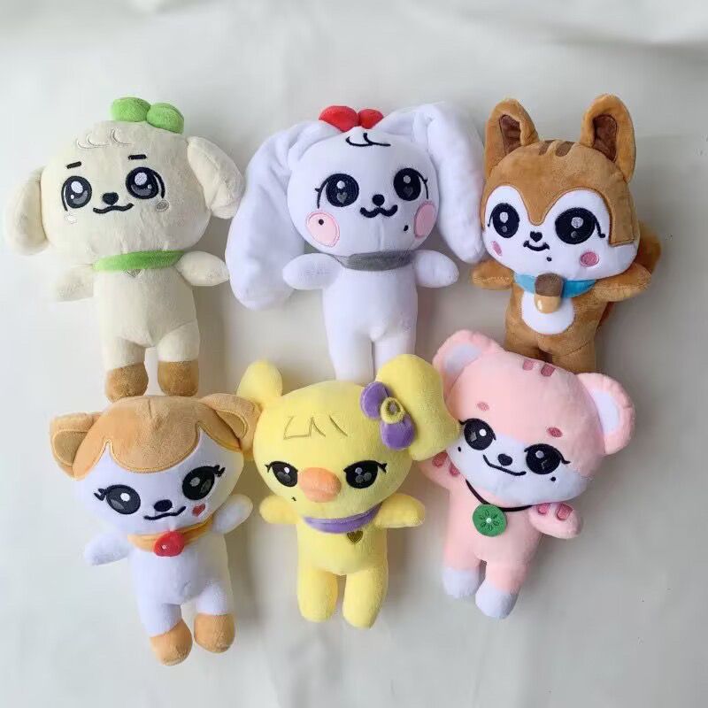 IVE MERCH MINIVE PLUSH (20 cm) – PLANET STORE