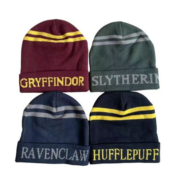 HARRY POTTER BEANIE HOGWARTS