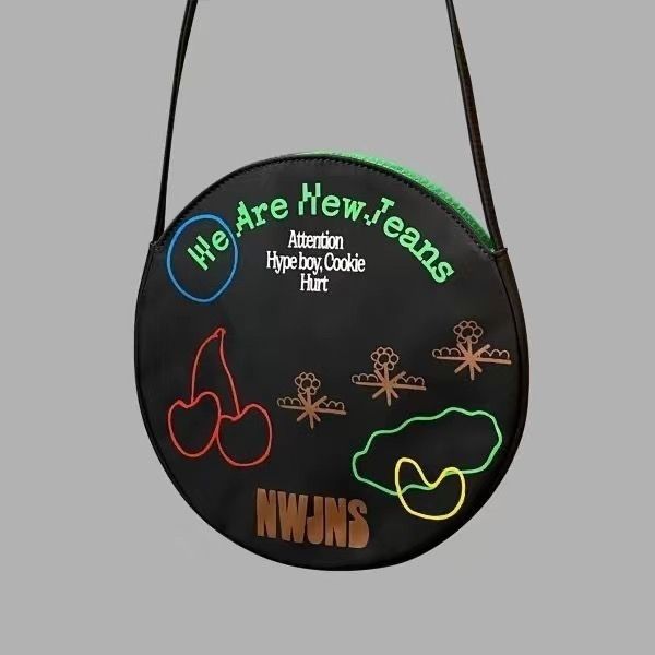 NEWJEANS MERCH - MINI BAG