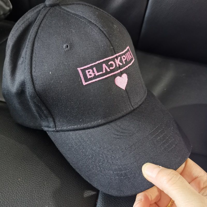 GORRA ROSA NEGRO