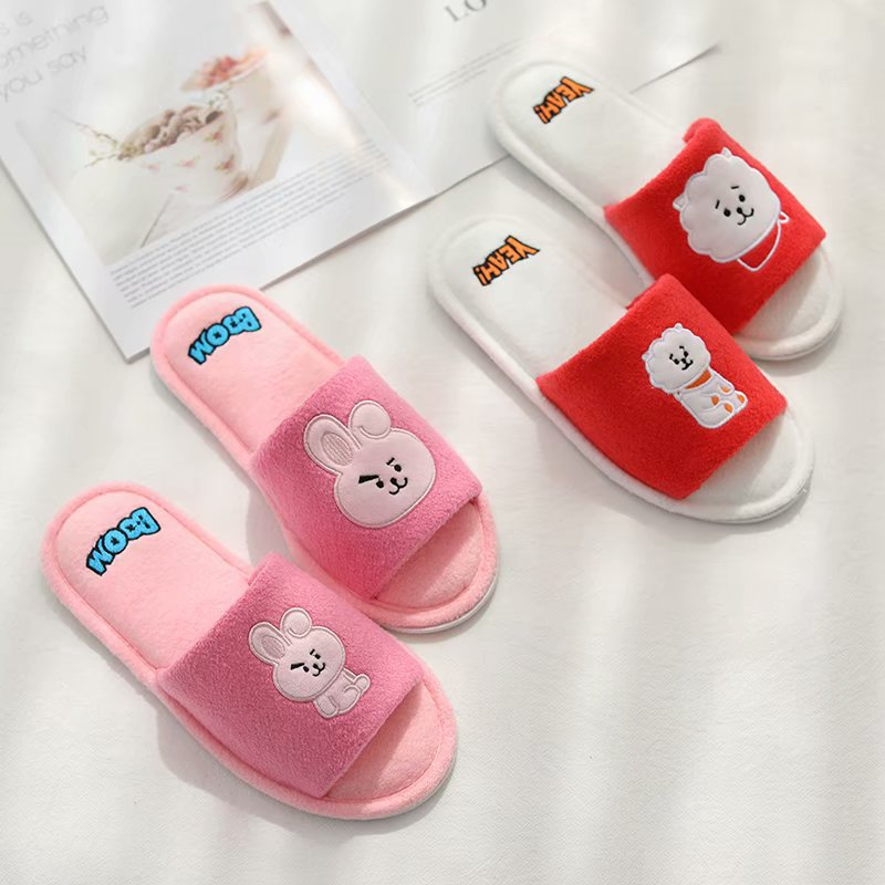 BT21 SLIPPERS