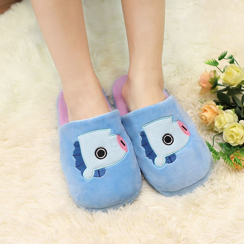 BT21 SLIPPERS