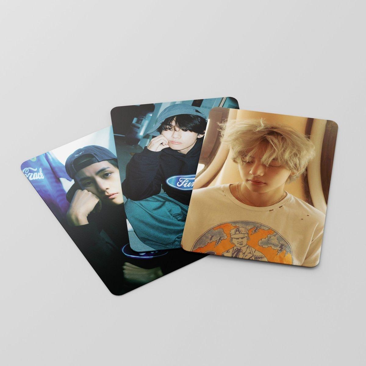 KIT WITH 55 PHOTOCARDS V LAYOVER