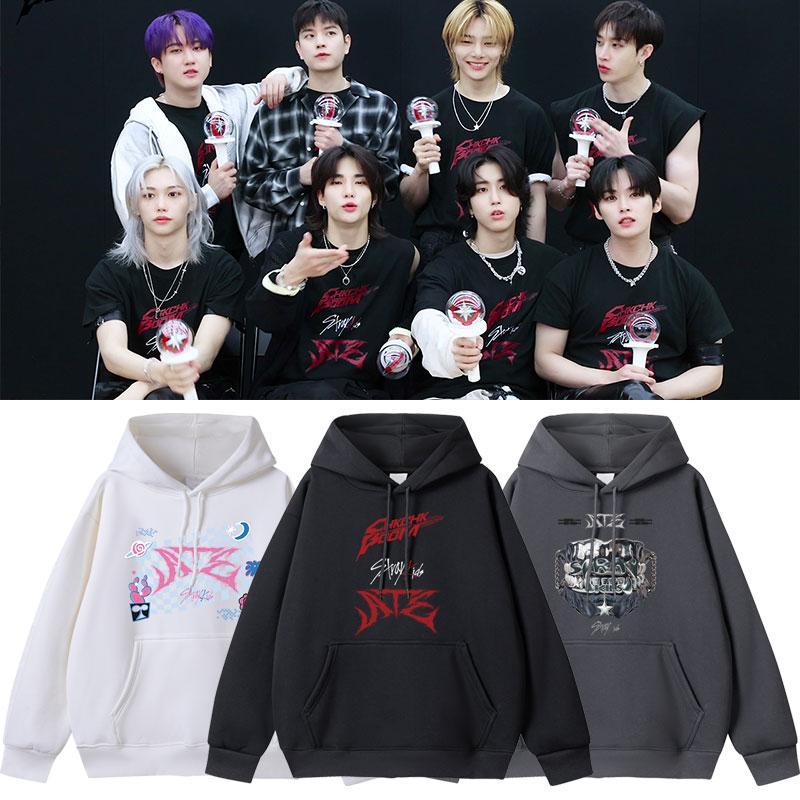 STRAY KIDS COMIÓ SUDADERAS