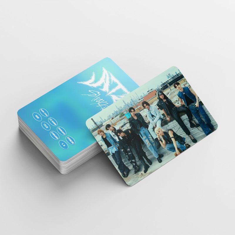 STRAY KIDS VARIOS KITS 92 UDS (60 TARJETAS FOTOGRÁFICAS + 32 PEGATINAS)