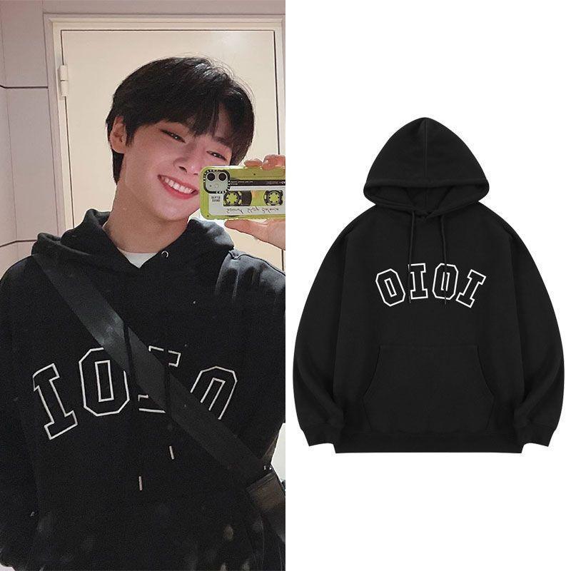 SUDADERA CON CAPUCHA DE STRAY KIDS