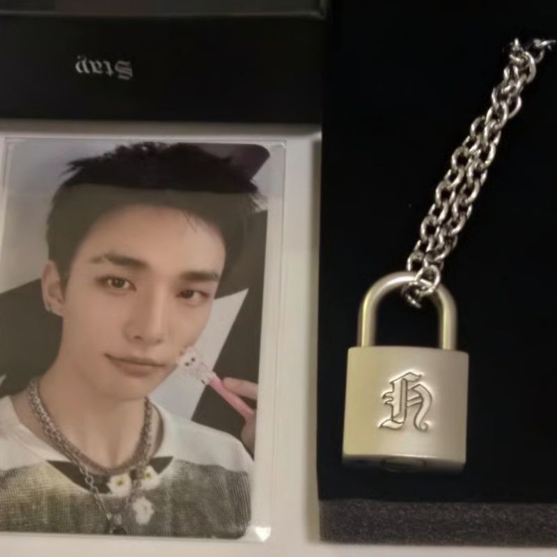 STRAY KIDS HYUNJIN NECKLACE – PLANET STORE