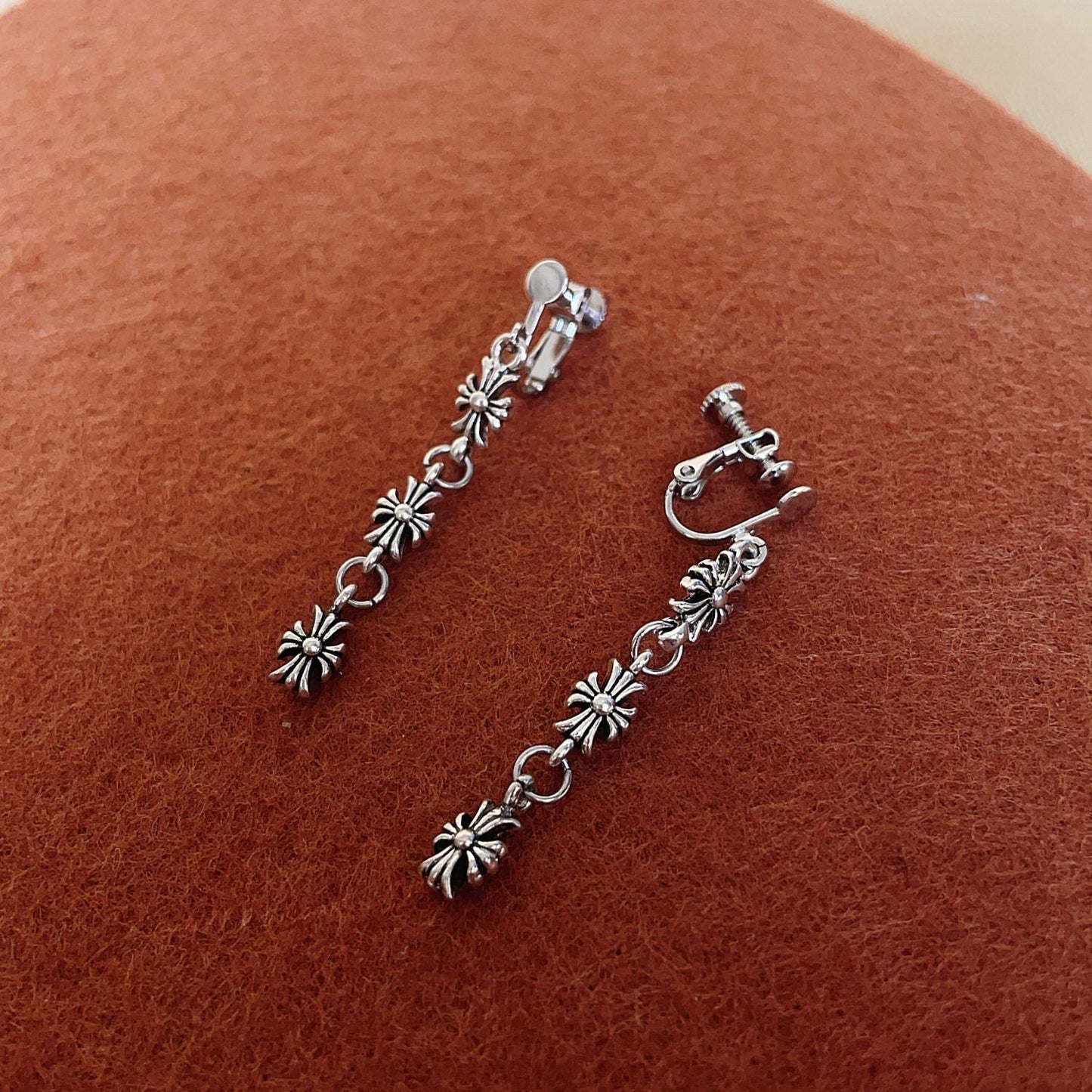 CORTIS MARTIN EARRINGS STAINLESS STEEL