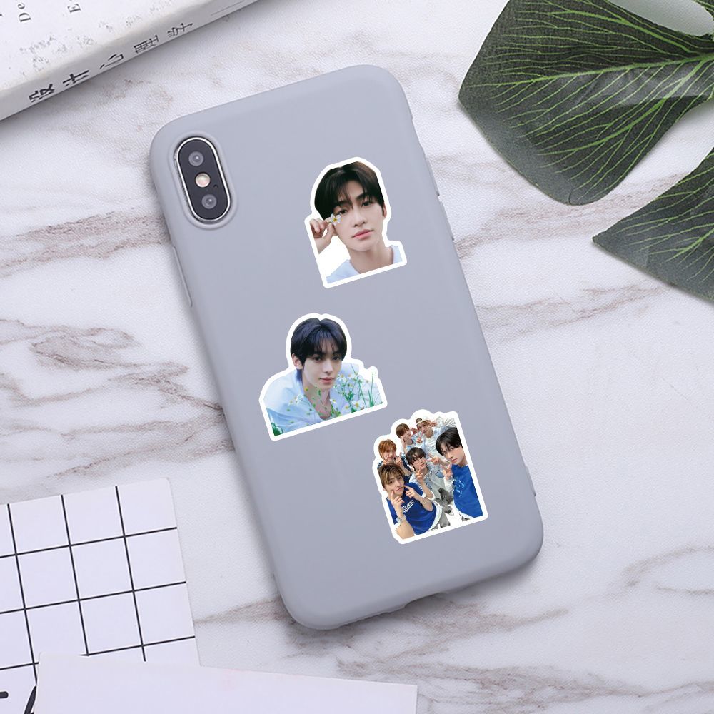 TWS STICKERS 70 PCS
