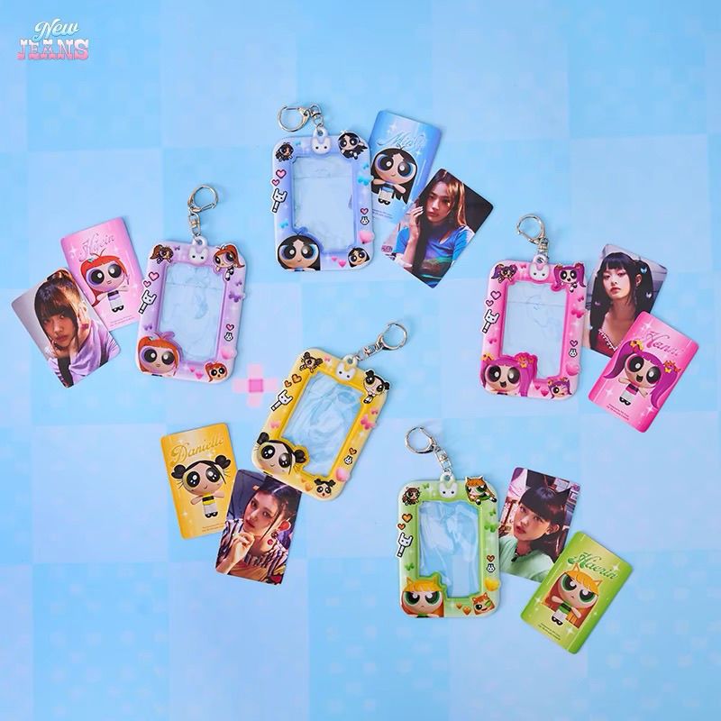 TITULARES DE NEWJEANS