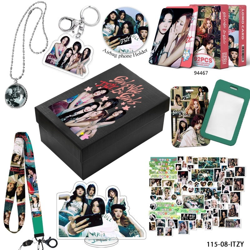 ITZY BOX WITH VARIOUS ITEMS