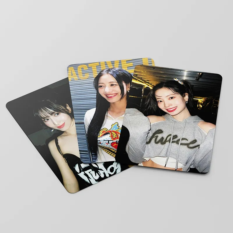 KIT WITH 55 PHOTOCARDS TWICE READY TO BE