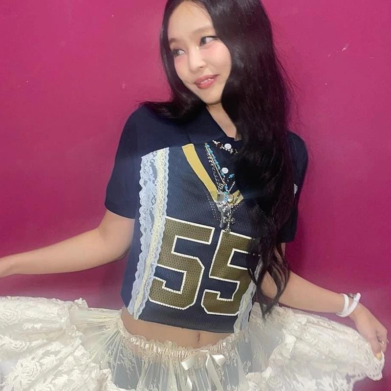 JENNIE (BLACKPINK) T-SHIRT 100 % POLYESTER