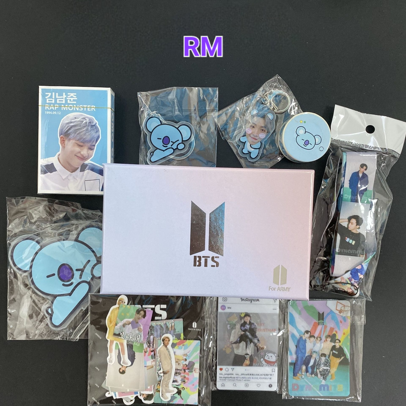 BTS KITS 117 PCS ALL MEMBERS (GIFT BOX WITH/ VARIOUS ITEMS!✨)