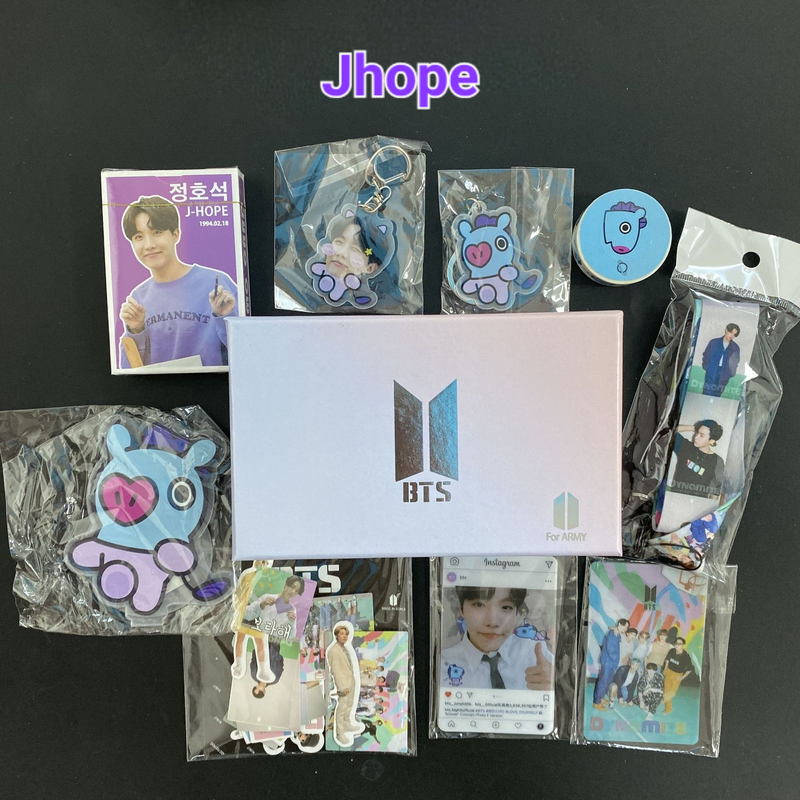 KITS BTS 117 PCS TODOS LOS MIEMBROS (¡CAJA DE REGALO CON/VARIOS ARTÍCULOS!✨)