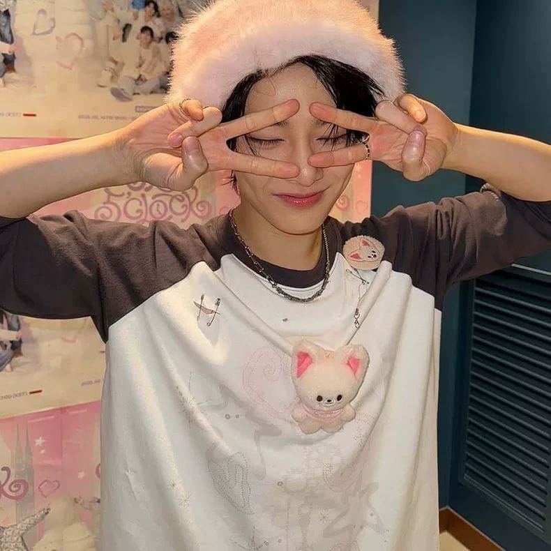STRAY KIDS SKZ 5'CLOCK LONG SLEEVE T-SHIRT – PLANET STORE