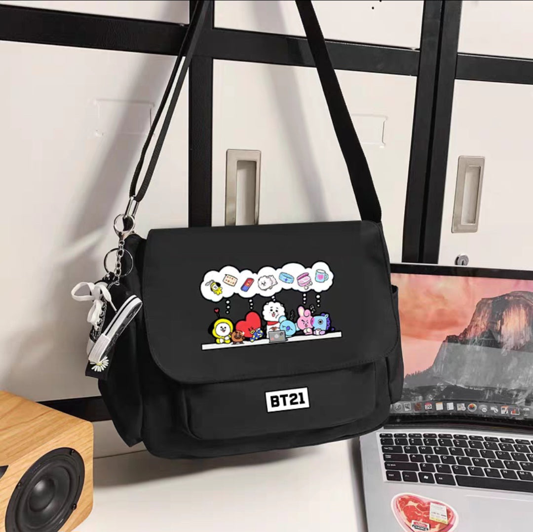 BTS BT21 BAG VARIOUS MODELS (black and white)