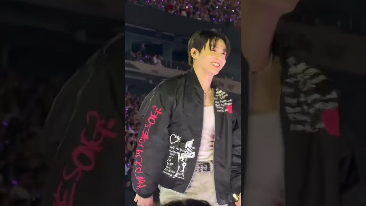 BTS ARIRANG TOUR 2026 JACKET