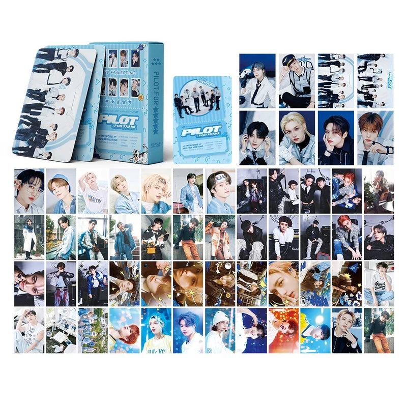 CAJA CON 55 FOTOTARJETAS PILOTO DE STRAY KIDS