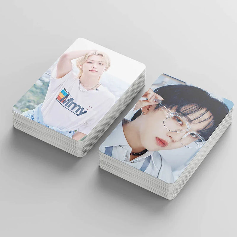 CAJA CON 55 FOTOTARJETAS PILOTO DE STRAY KIDS