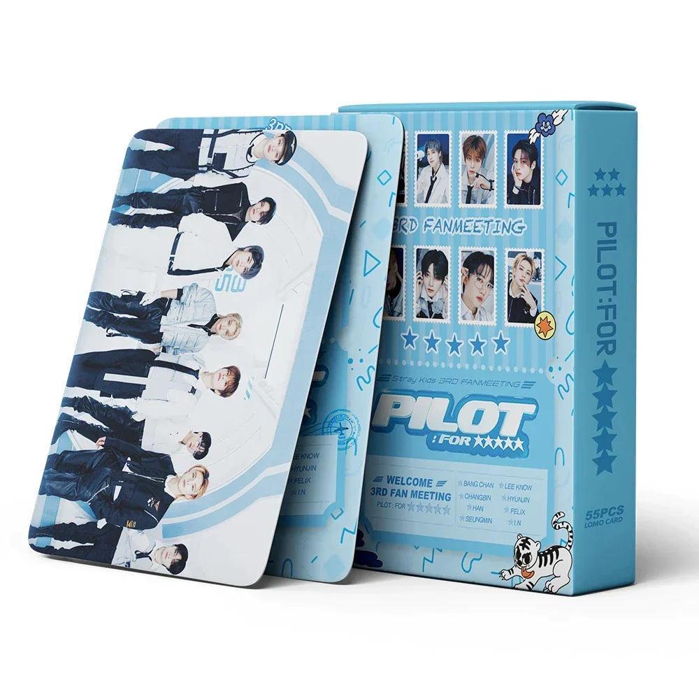 BOX WITH 55 PHOTOCARDS STRAY KIDS PILOT