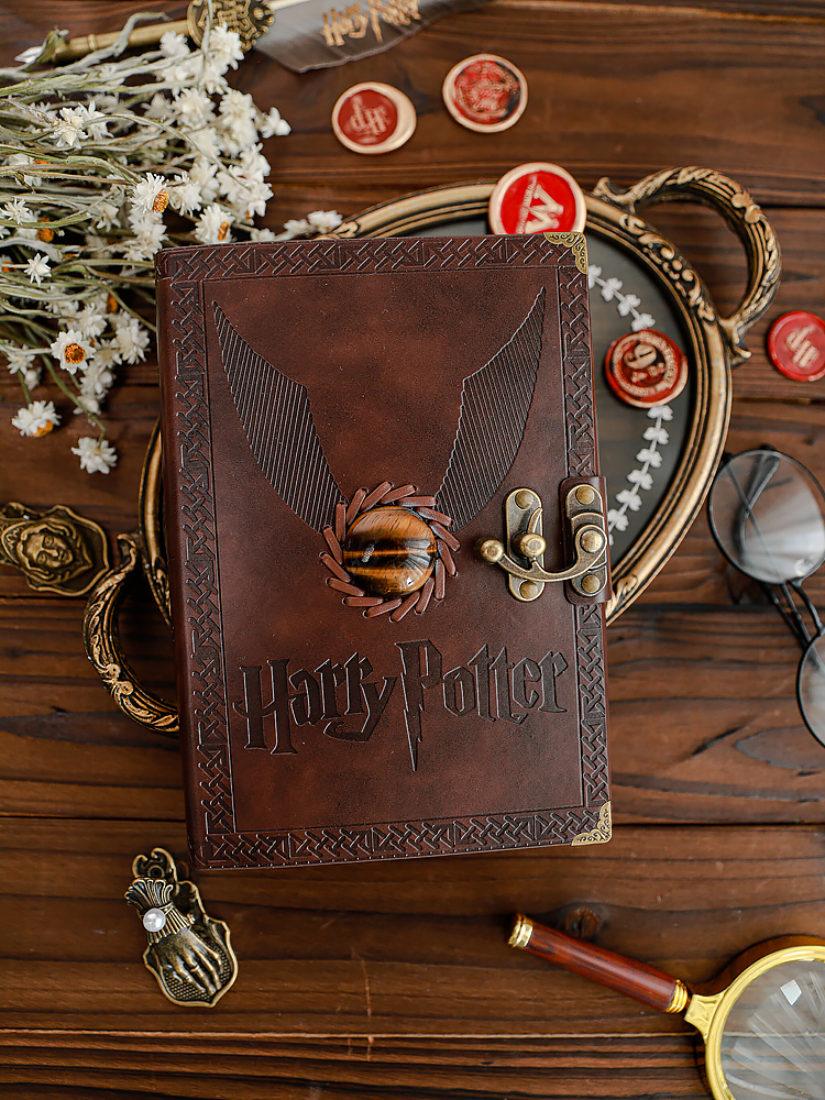 LIBRO RETRO/VINTAGE PARA ESCRIBIR + PLUMA HARRY POTTER