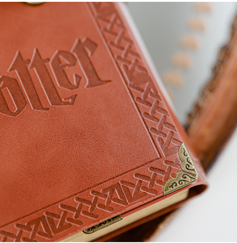 RETRO/VINTAGE BOOK FOR WRITING + HARRY POTTER PEN