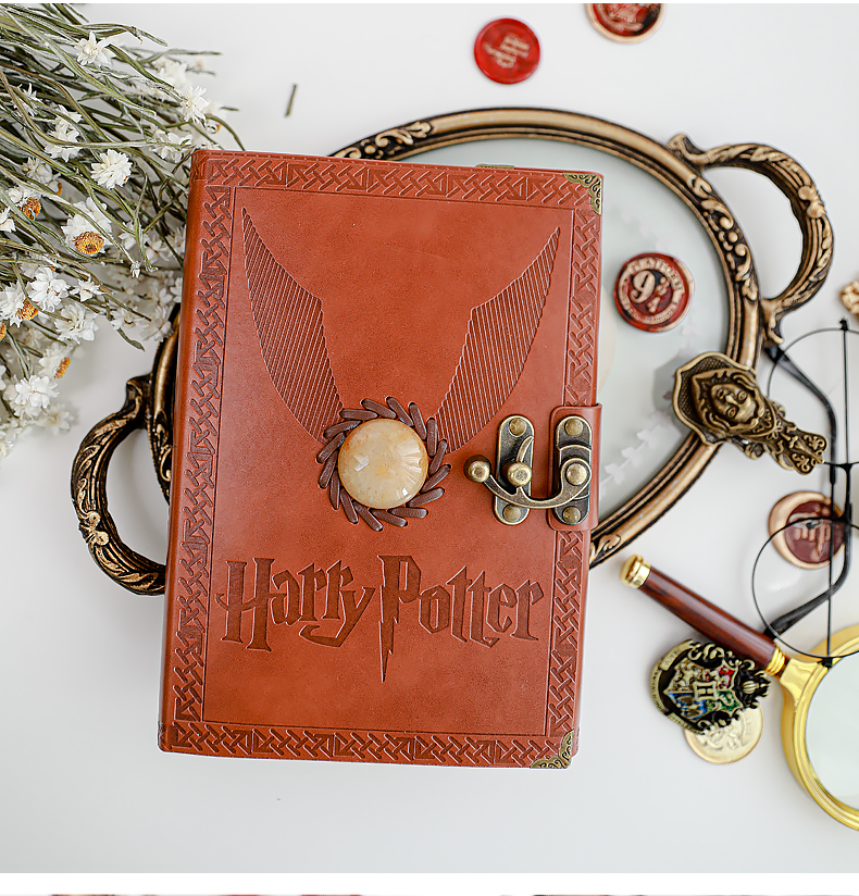 RETRO/VINTAGE BOOK FOR WRITING + HARRY POTTER PEN