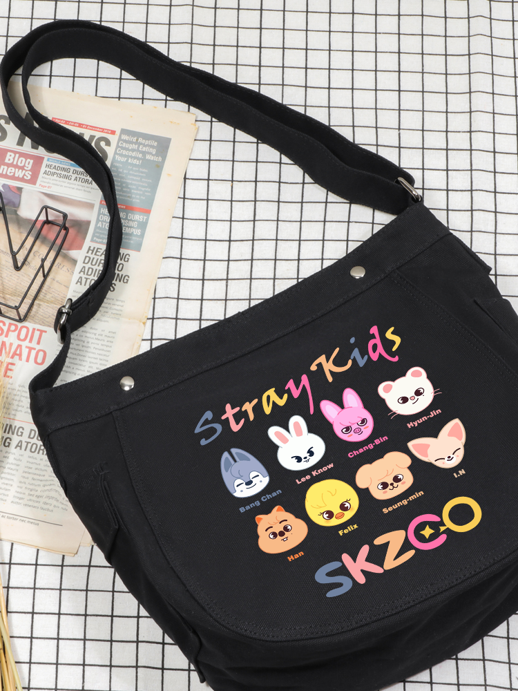 SKZOO STRAY KIDS BAG (black and white)