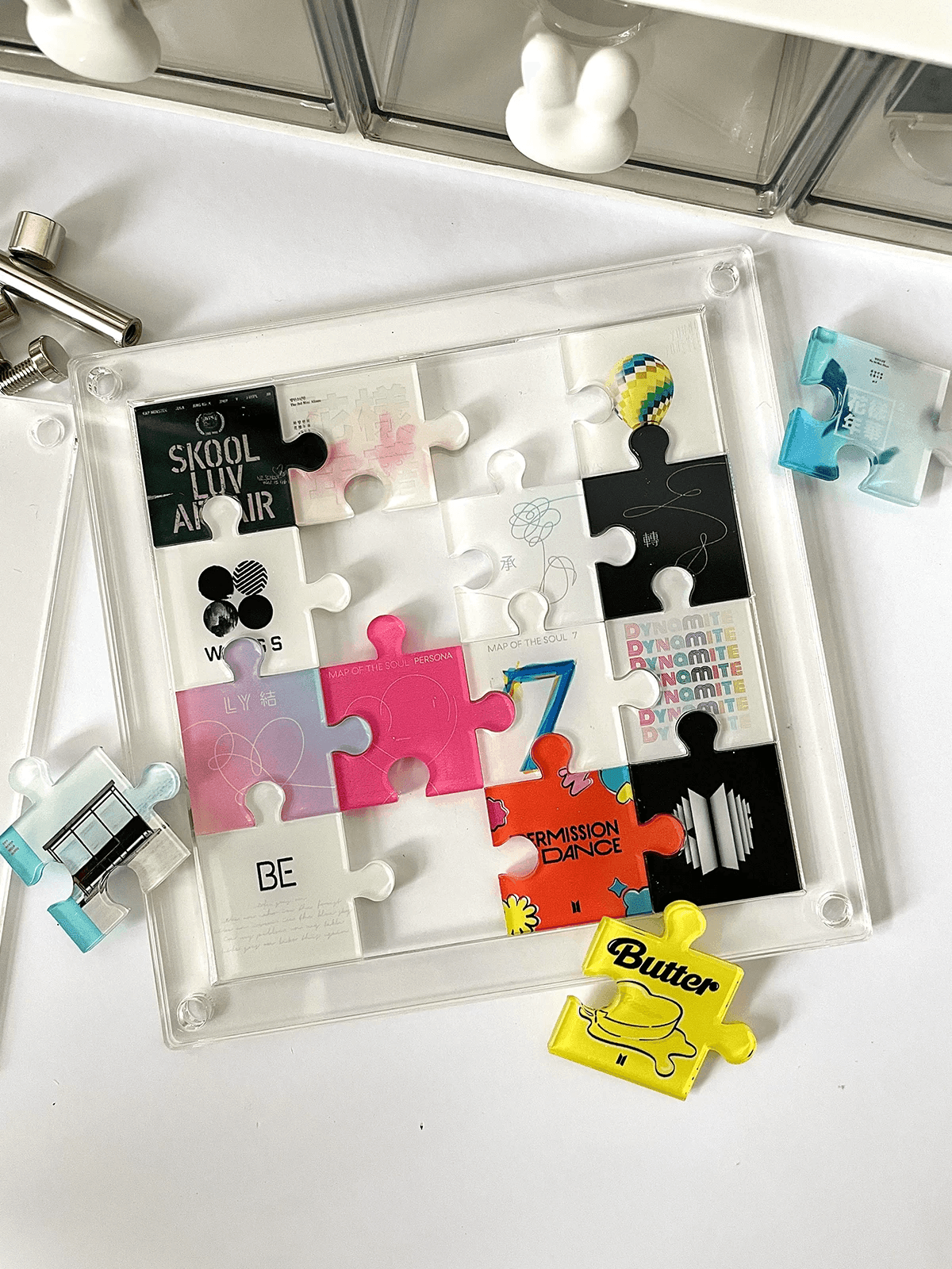 PUZZLE THAT TURNS INTO A DECORATIVE FRAME BTS ALBUMS