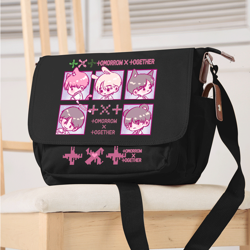 TXT BAG (black and white)